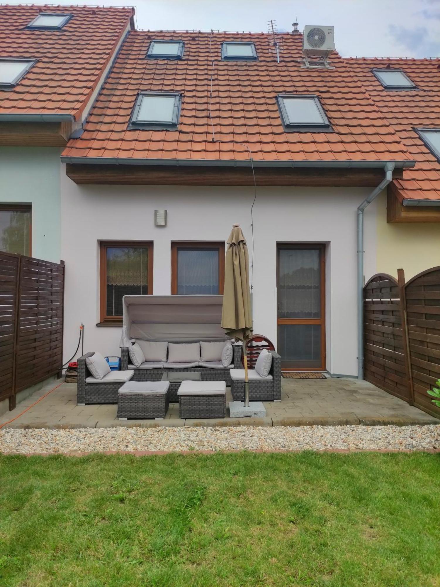 Ubytovani Ema Appartement Valtice Buitenkant foto